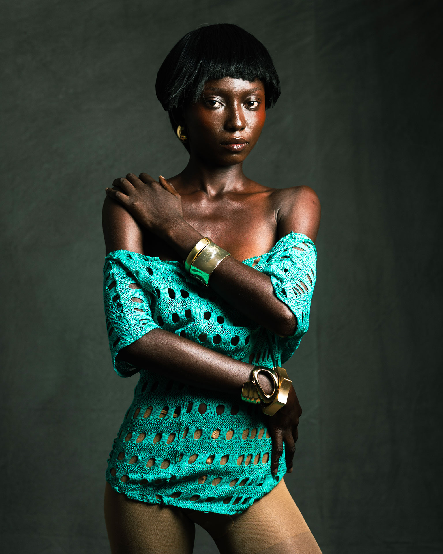 Direct studio test portrait in turquoise, photographed by Luwatife